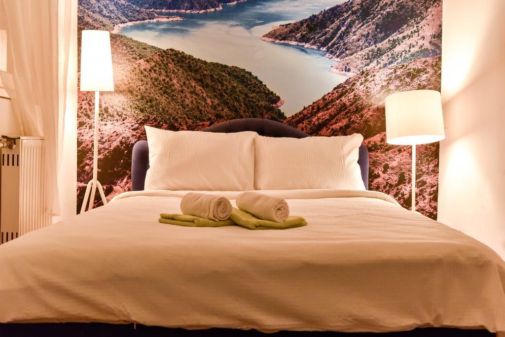 Get Inn Skopje Hostel ภายนอก รูปภาพ