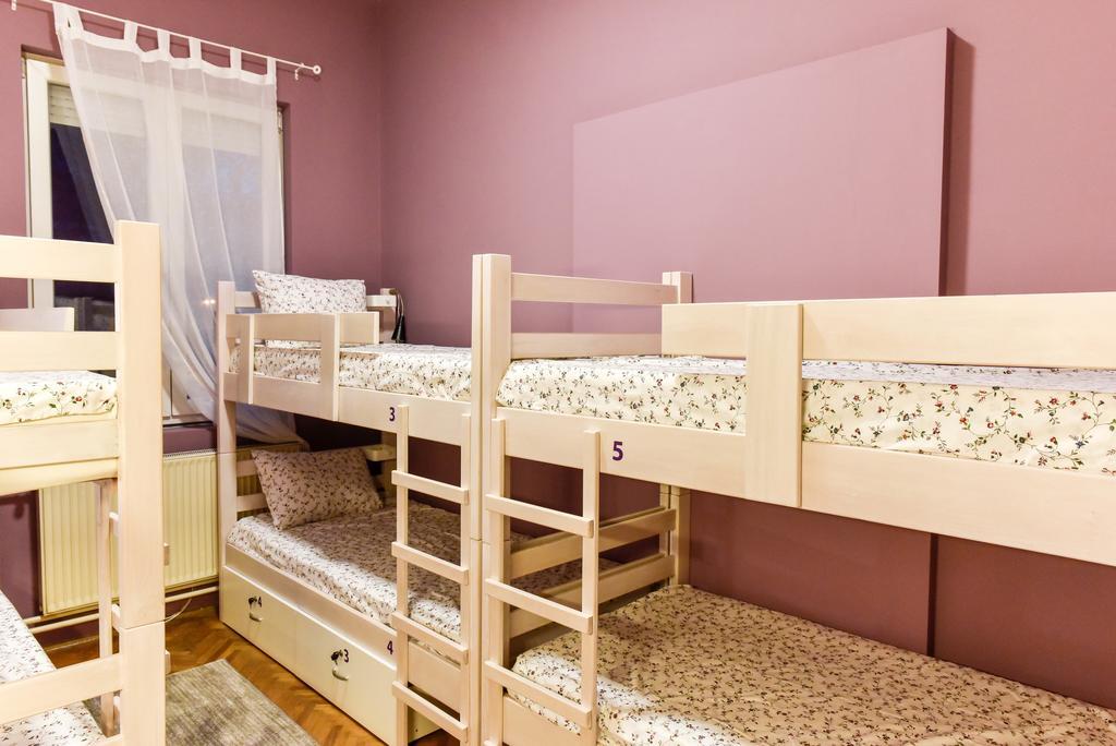 Get Inn Skopje Hostel ภายนอก รูปภาพ